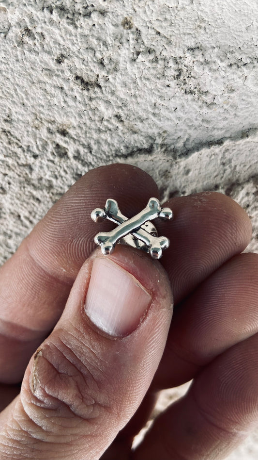 Crossbones Pin